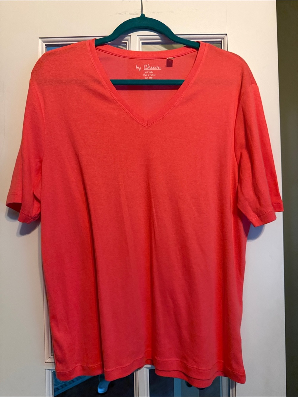 Chico's Coral V-Neck Short Sleeve Tee
